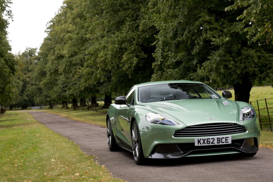  Aston Martin Vanquish 2012 года  (UK) (фото 112 из 170)